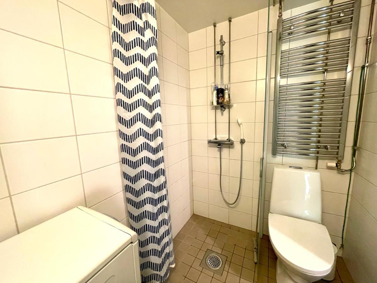 Kiva Majoitus 1-4Hloe, 500M Keskustaan, Parkkipaikka Appartement Oulu Buitenkant foto