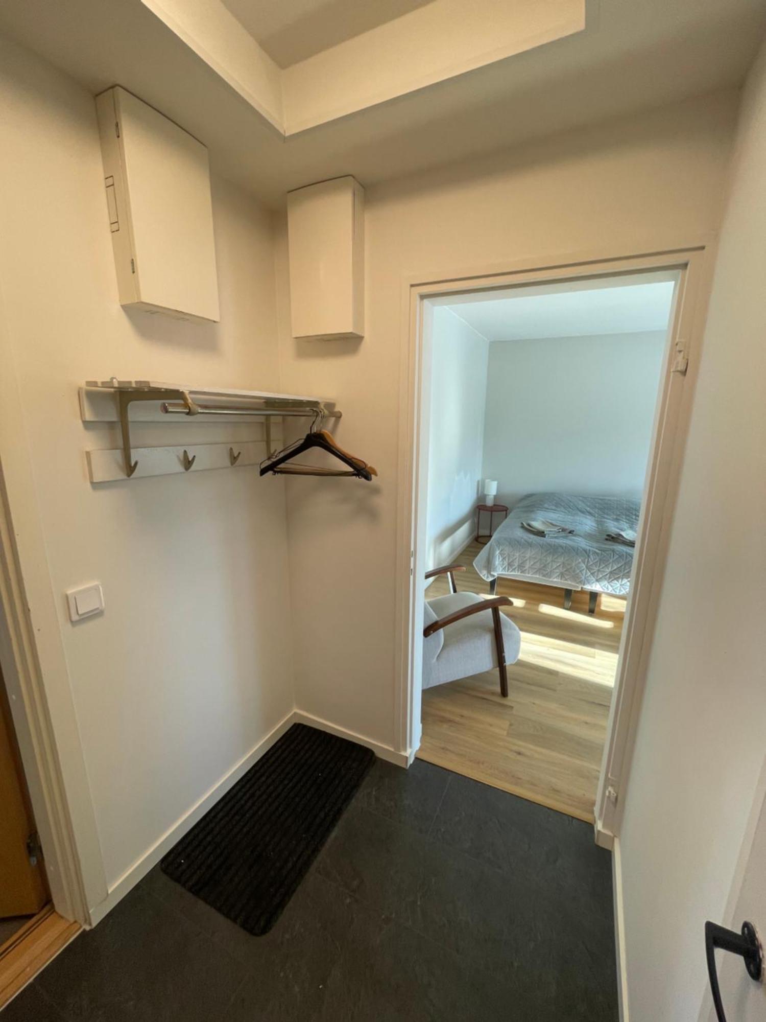Kiva Majoitus 1-4Hloe, 500M Keskustaan, Parkkipaikka Appartement Oulu Buitenkant foto