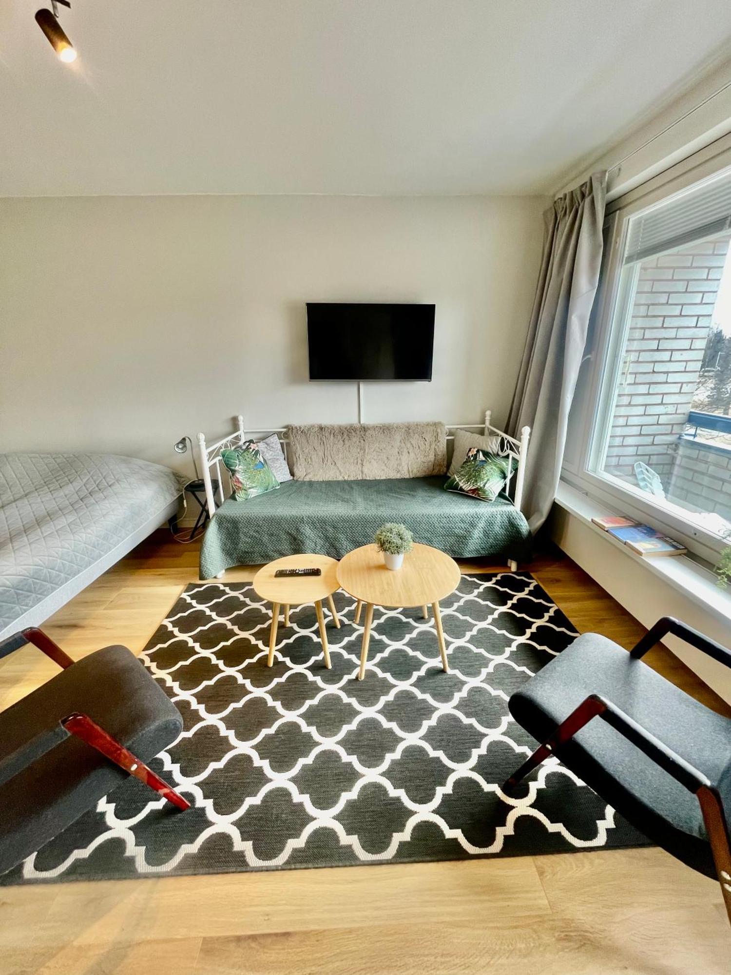 Kiva Majoitus 1-4Hloe, 500M Keskustaan, Parkkipaikka Appartement Oulu Buitenkant foto
