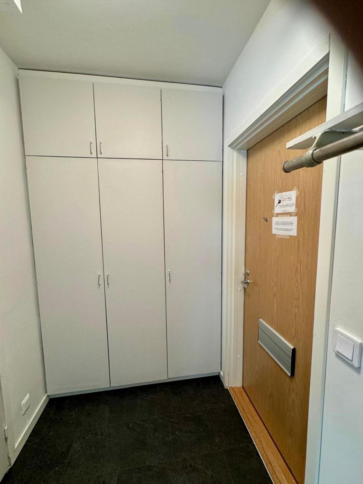 Kiva Majoitus 1-4Hloe, 500M Keskustaan, Parkkipaikka Appartement Oulu Buitenkant foto