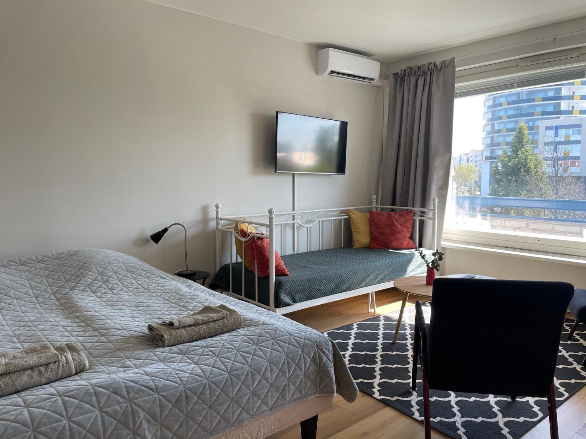 Kiva Majoitus 1-4Hloe, 500M Keskustaan, Parkkipaikka Appartement Oulu Buitenkant foto